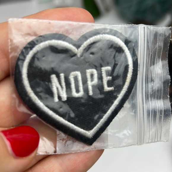 Patches set butterflies & heart “Nope” Patch Iron On 🆕 NEW - Picture 5 of 8